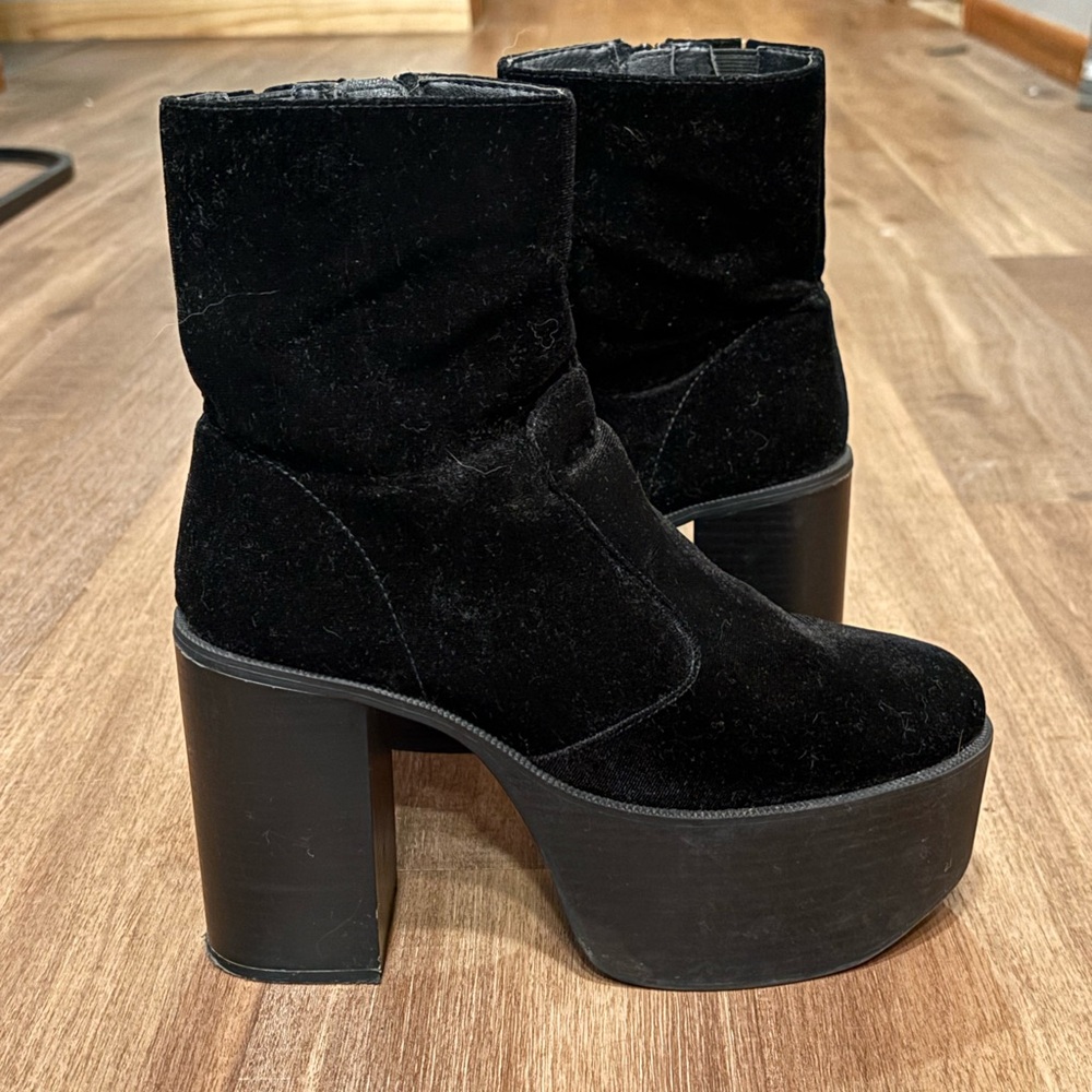 Urban Outfitters Black Velvet Platform Boots